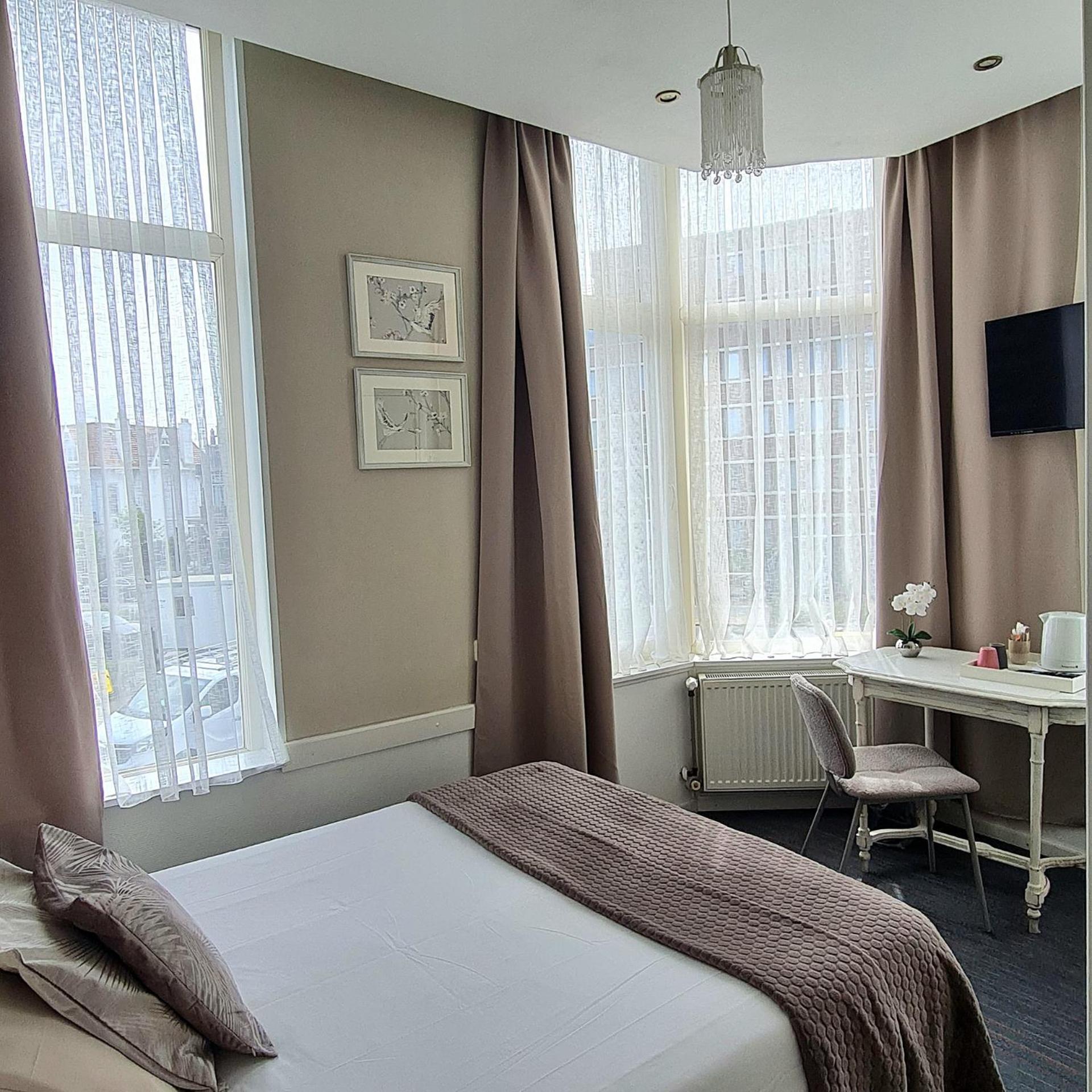 Hotel 'T Witte Huys Scheveningen กรุงเฮก ภายนอก รูปภาพ