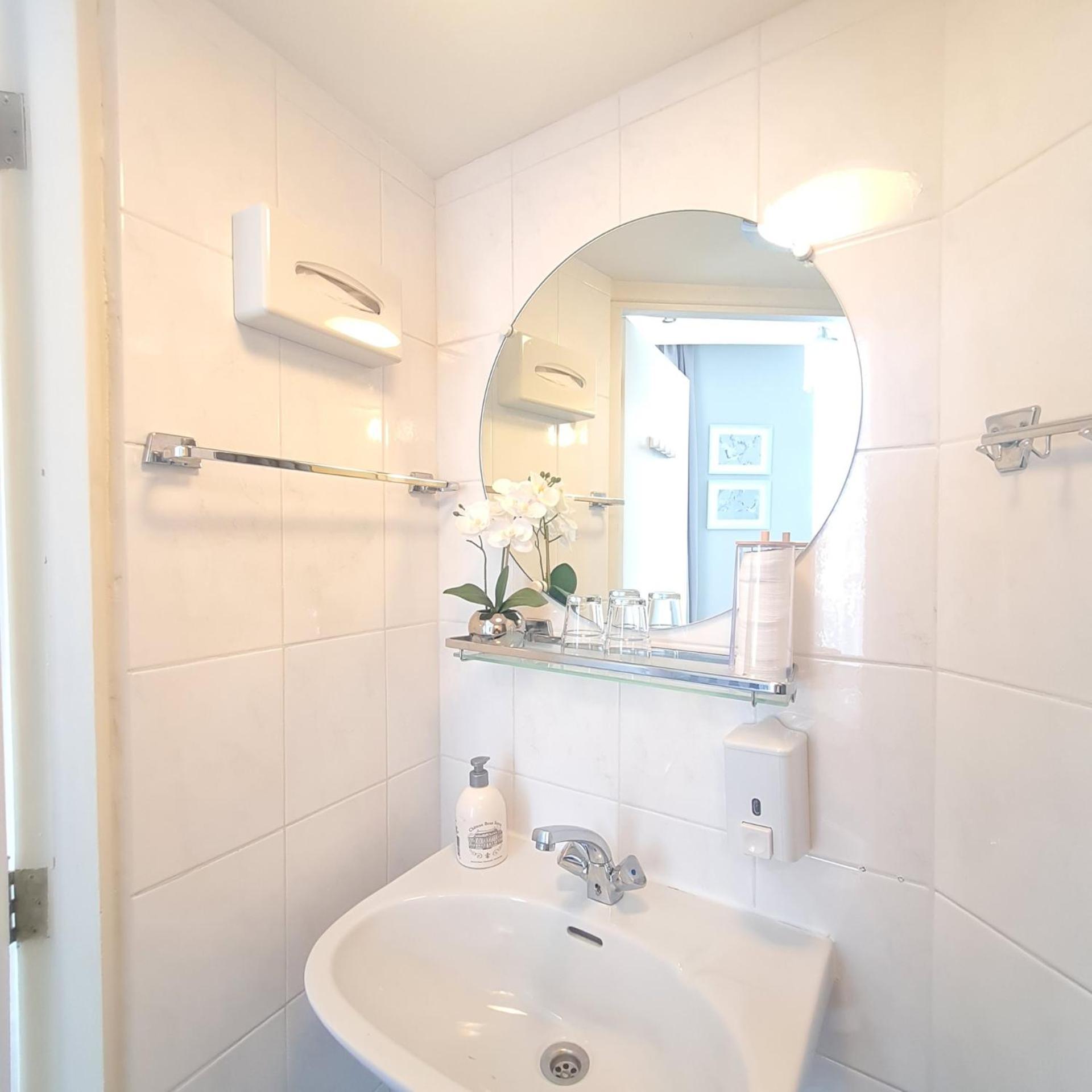 Hotel 'T Witte Huys Scheveningen กรุงเฮก ภายนอก รูปภาพ